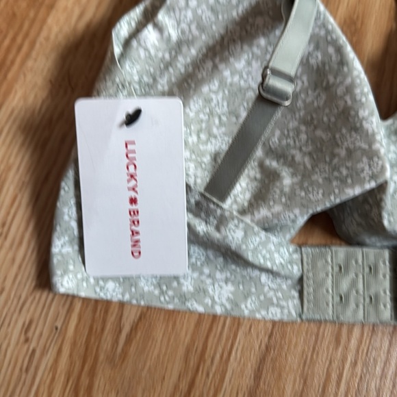 Lucky Brand sage floral laser cut lightly padded lounge bra. NWT. Small. - Picture 4 of 5